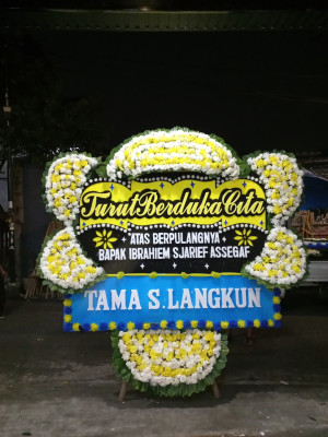 Papan Bunga Duka di Sekarwangi